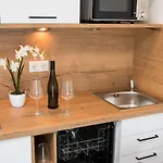 Hotel apartamentowy Your - In 4*