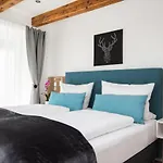 Your - In Apart-hotel